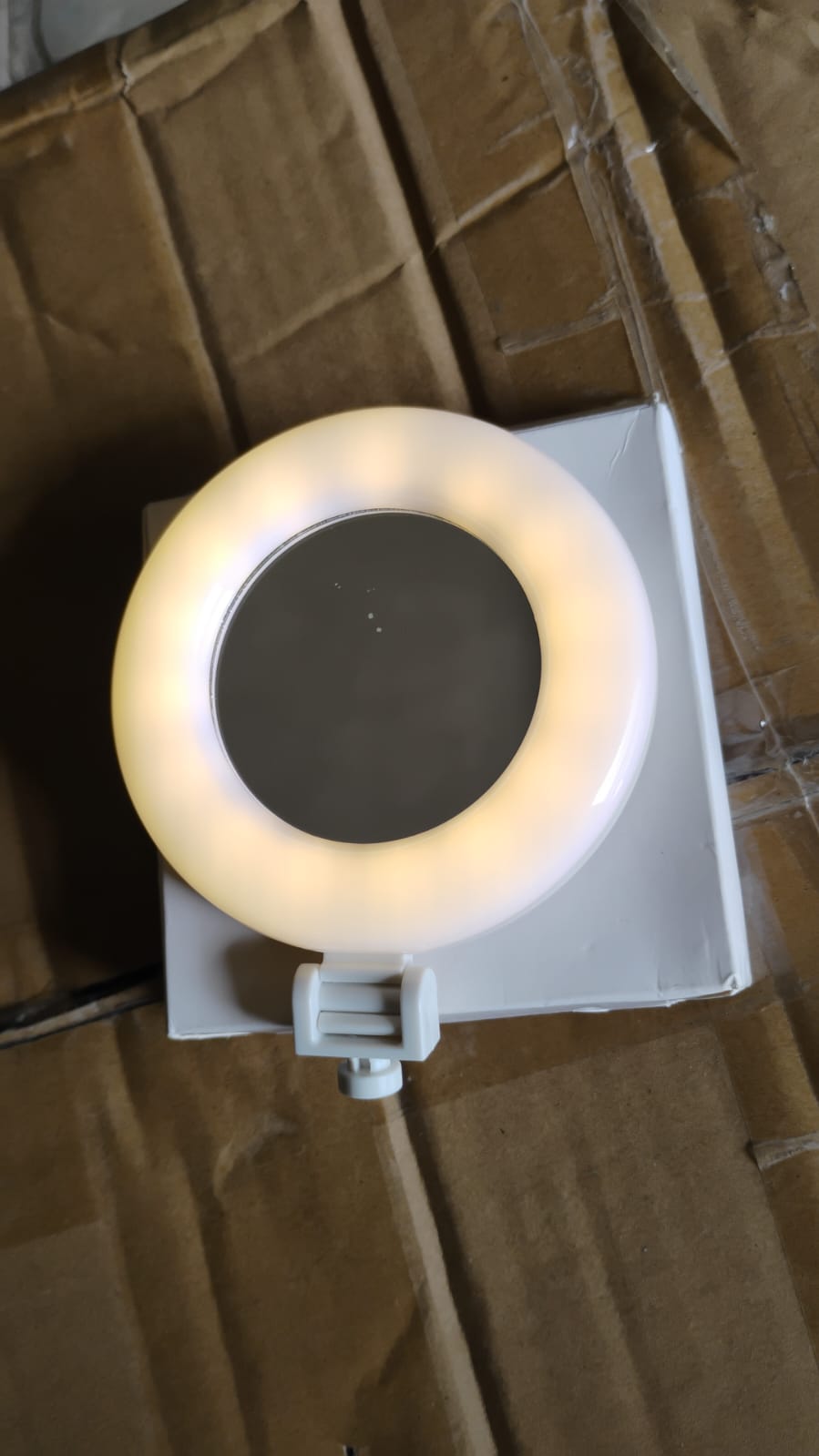 Rechargeable LED Selfie Ring Light for Mobile and Makeup Use (1 Pc) Rechargeable LED Selfie Ring Light for Mobile and Makeup Use (1 Pc)